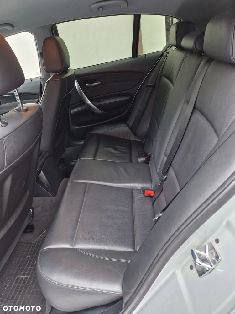 BMW Seria 1 120d DPF Edition Sport - 9