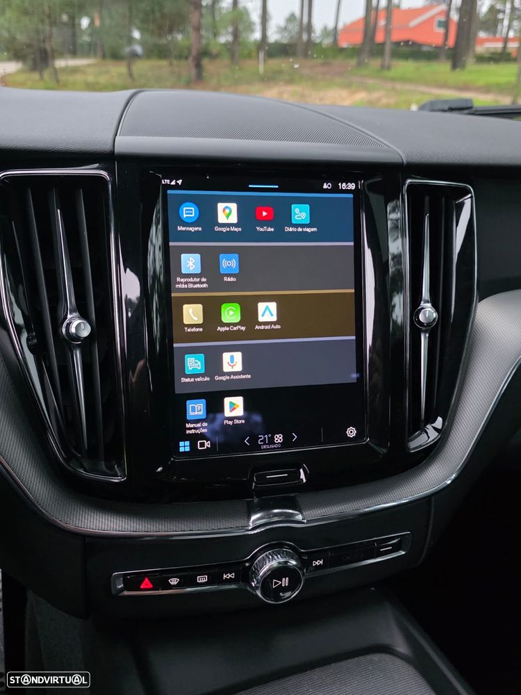 Volvo XC 60 2.0 T6 PHEV R-Design AWD - 12