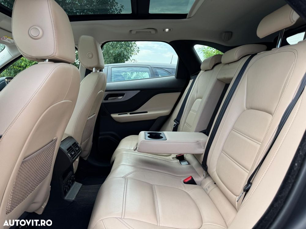 Jaguar F-Pace - 17