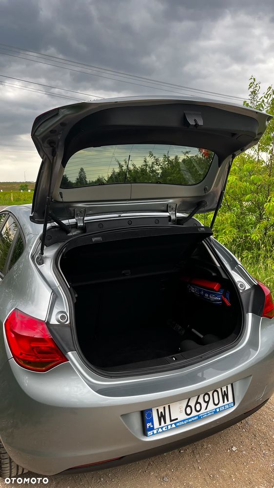 Opel Astra 1.6 - 15