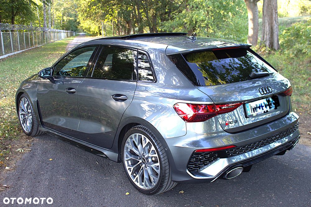 Audi RS3 Sportback TFSI Quattro S tronic - 3