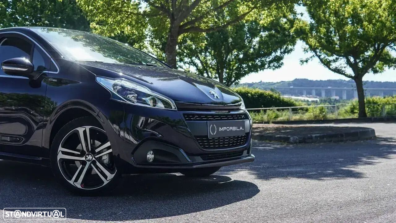 Peugeot 208 1.2 PureTech GT Line - 8