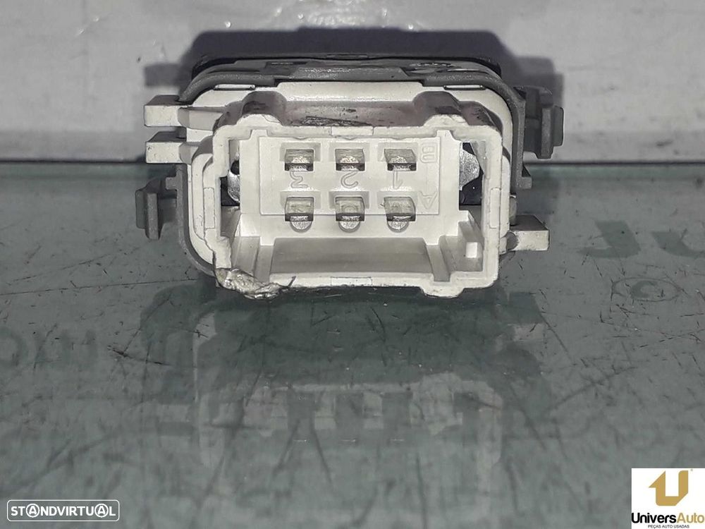 COMANDO ELEVADOR DE VIDRO TRASEIRO ESQUERDO RENAULT SCÉNIC II 2004 -2808201 - 3