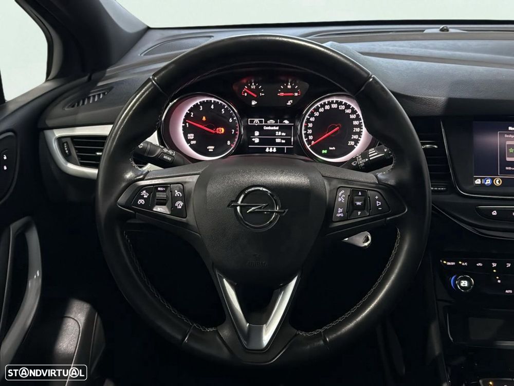 Opel Astra Sports Tourer - 8