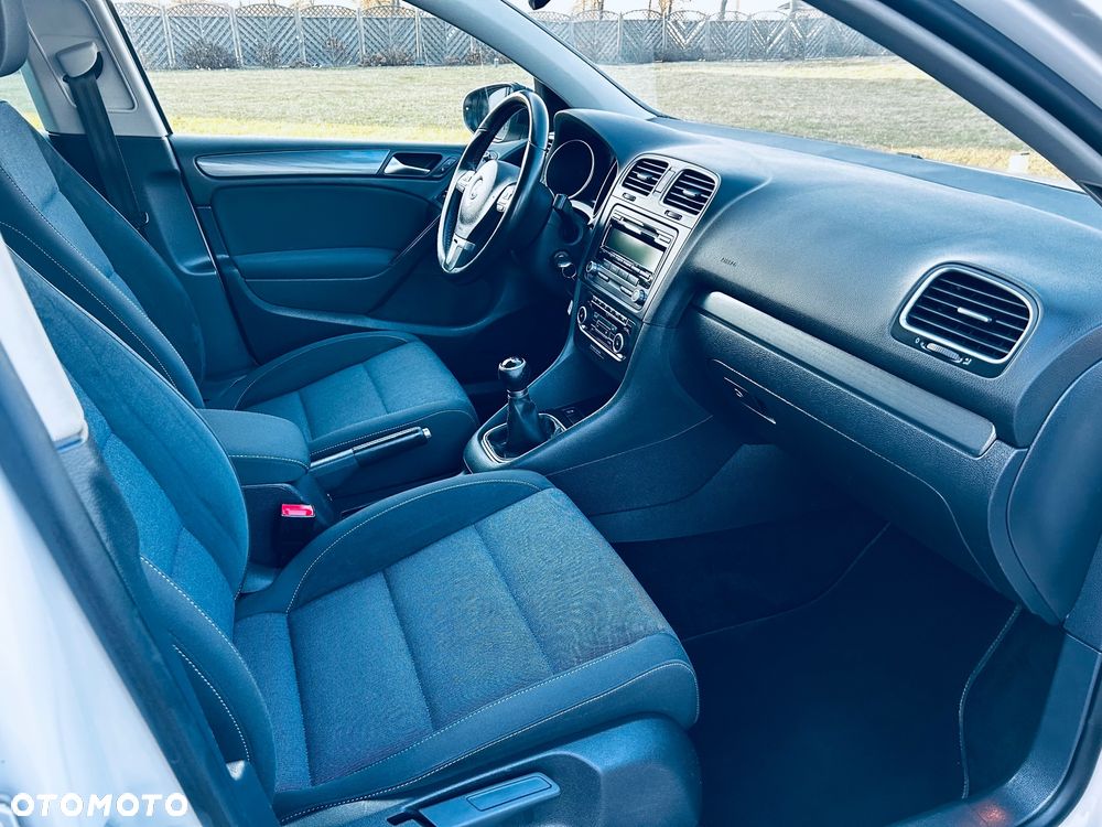 Volkswagen Golf 1.2 TSI BMT Trendline Perfectline - 20