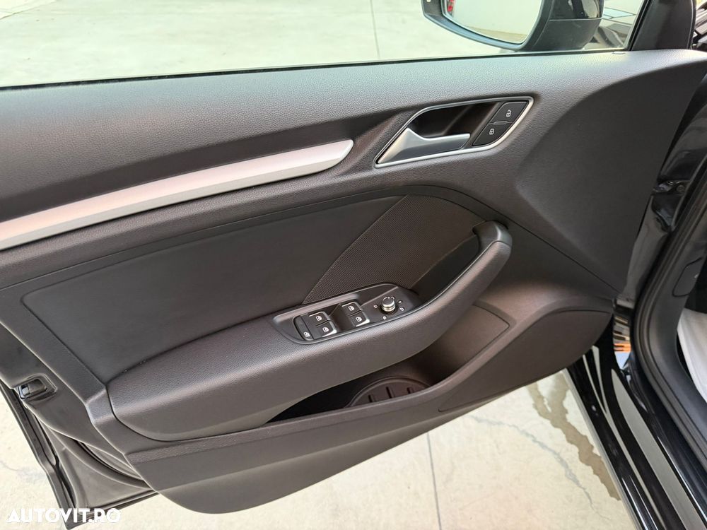 Audi A3 1.6 TDI clean Stronic Attraction - 10