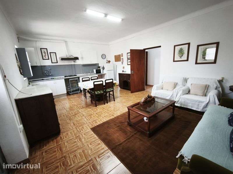 RC moradia T2 remodelada - Grande imagem: 3/11