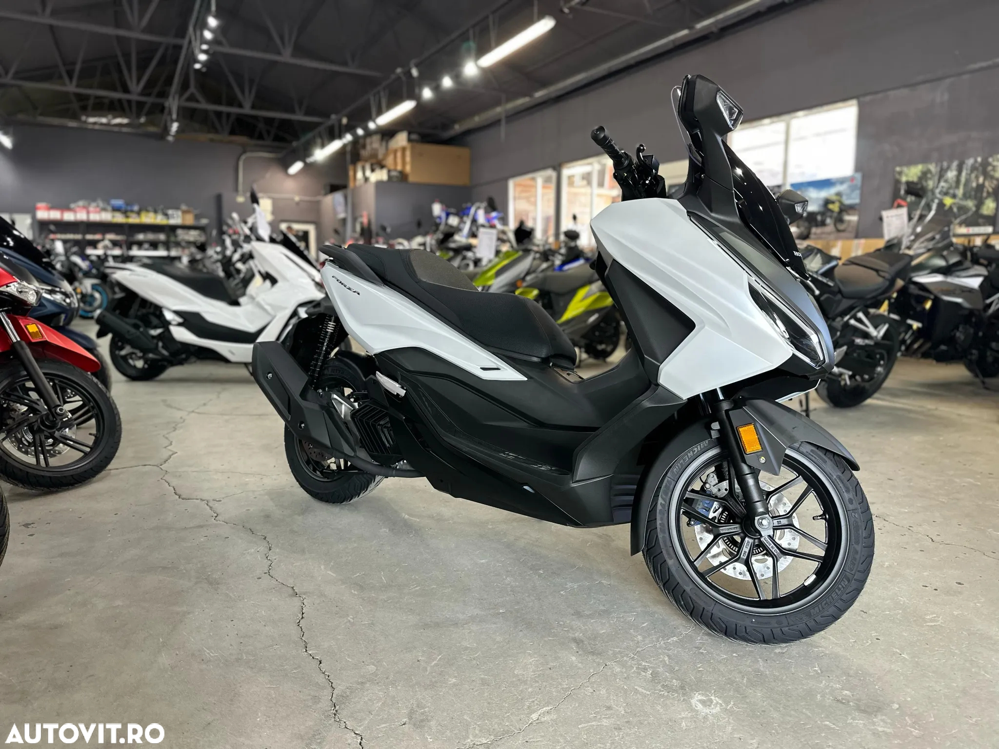 Honda Forza 125 - 3