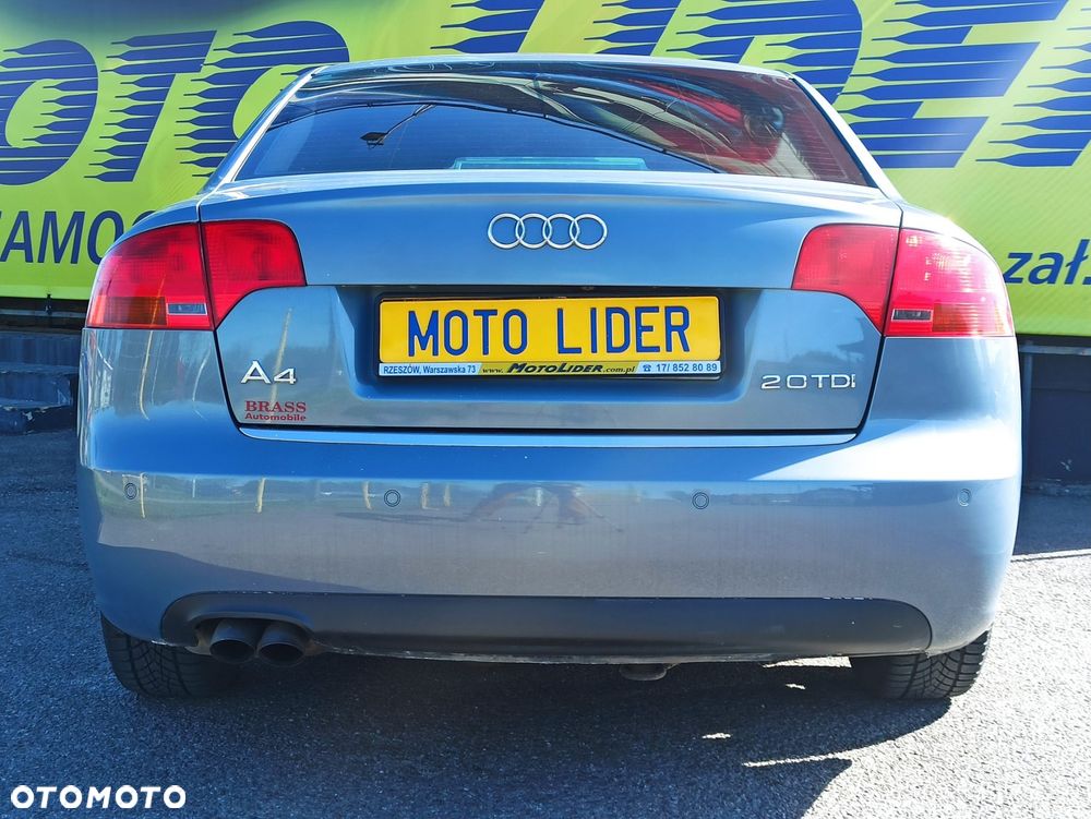 Audi A4 Limousine - 5