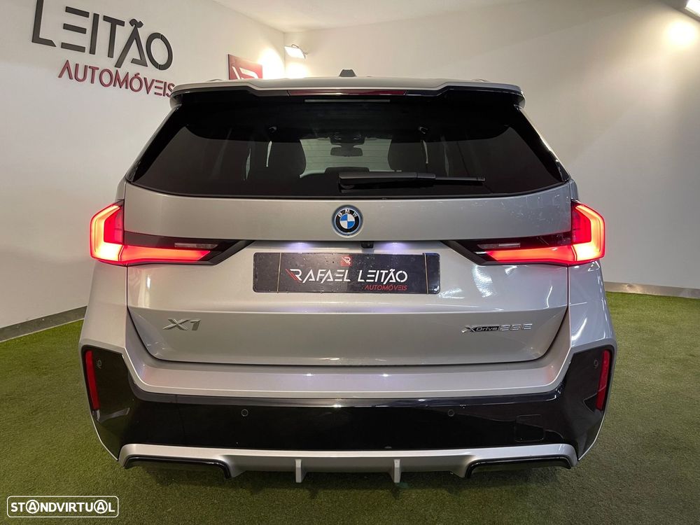 BMW X1 xDrive25e Pack Desportivo M - 7