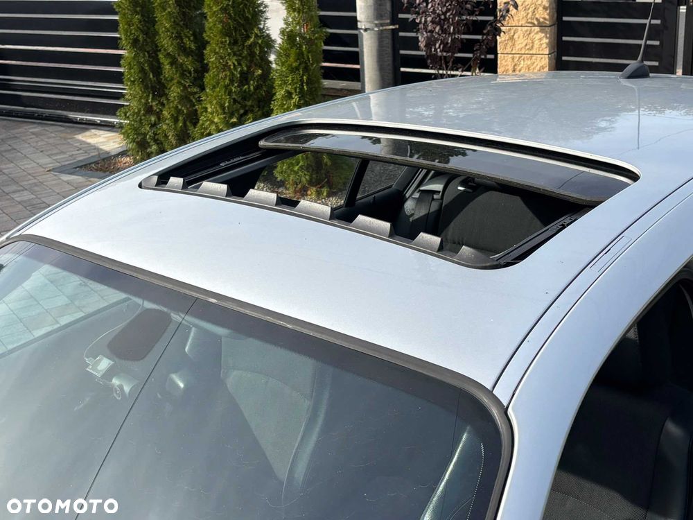 BMW Seria 1 2005 photo 2