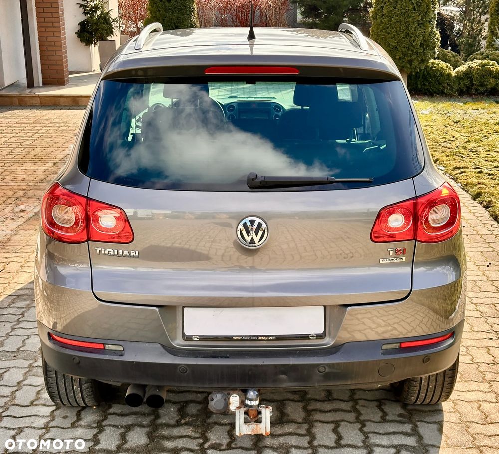 Volkswagen Tiguan - 10
