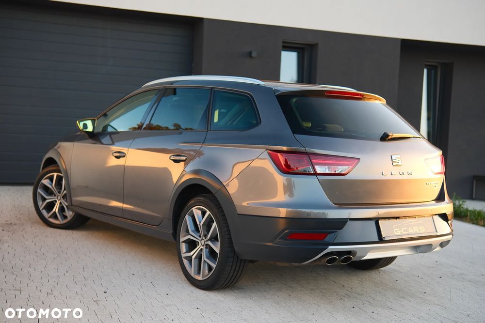 Seat Leon 2.0 TDI DPF Start&Stop DSG XCELLENCE - 20