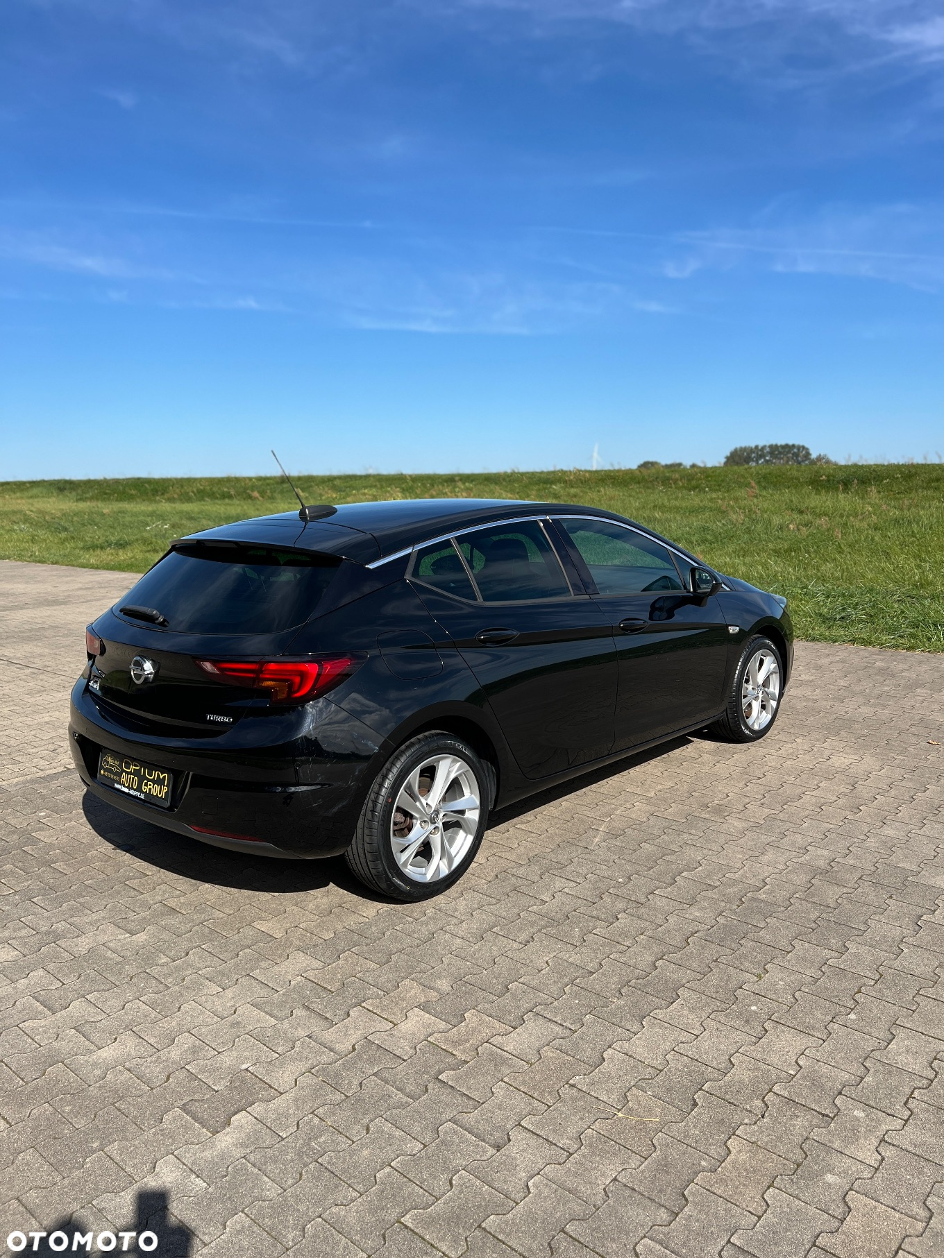 Opel Astra V 1.4 T Elite S&S - 4