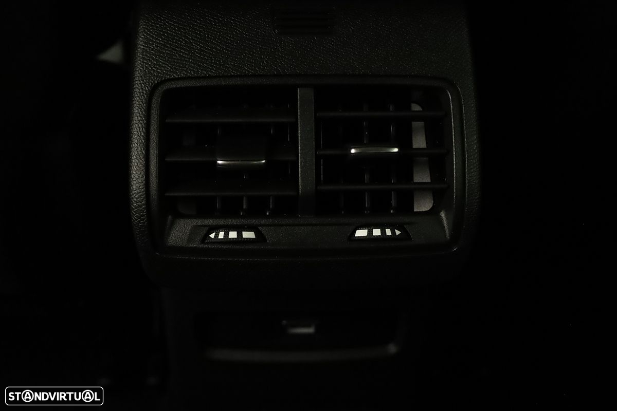 Citroën C4 1.2 PureTech Plus EAT8 - 23