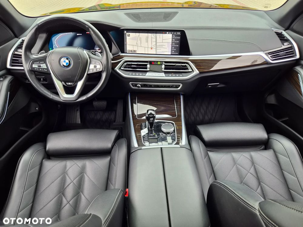 BMW X5 xDrive45e - 18