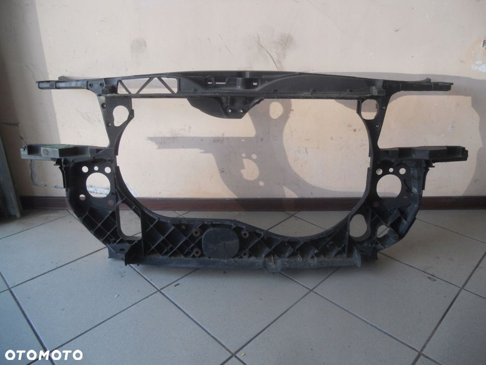 AUDI A4 B6 0204 benzyna WZMOCNIENIE CZOŁOWE - 1