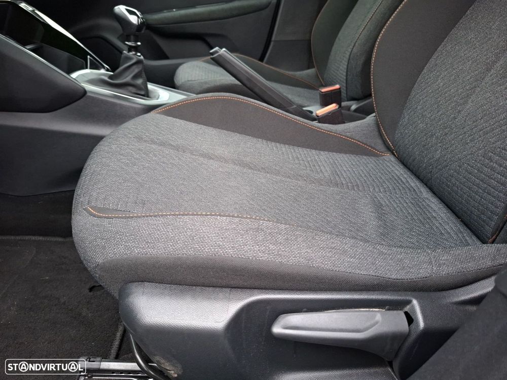 Peugeot 208 1.2 PureTech Active - 23