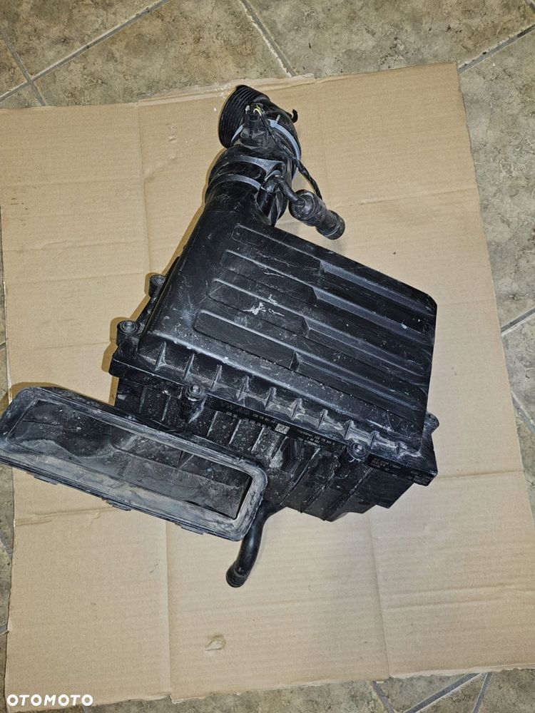 obudowa filtra powietrza volkswagen 5q0129607aa - 1