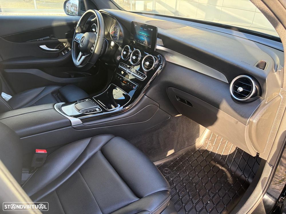 Mercedes-Benz GLC 300 de Coupe 4Matic - 9