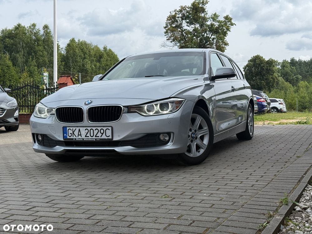 BMW Seria 3 318d Sport Line - 3