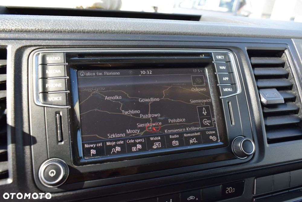 Volkswagen Caravelle - 27