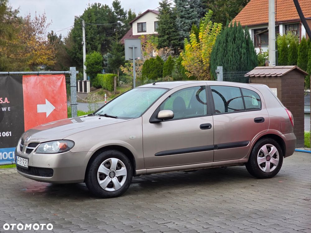Nissan Almera II 1.5 Visia - 2