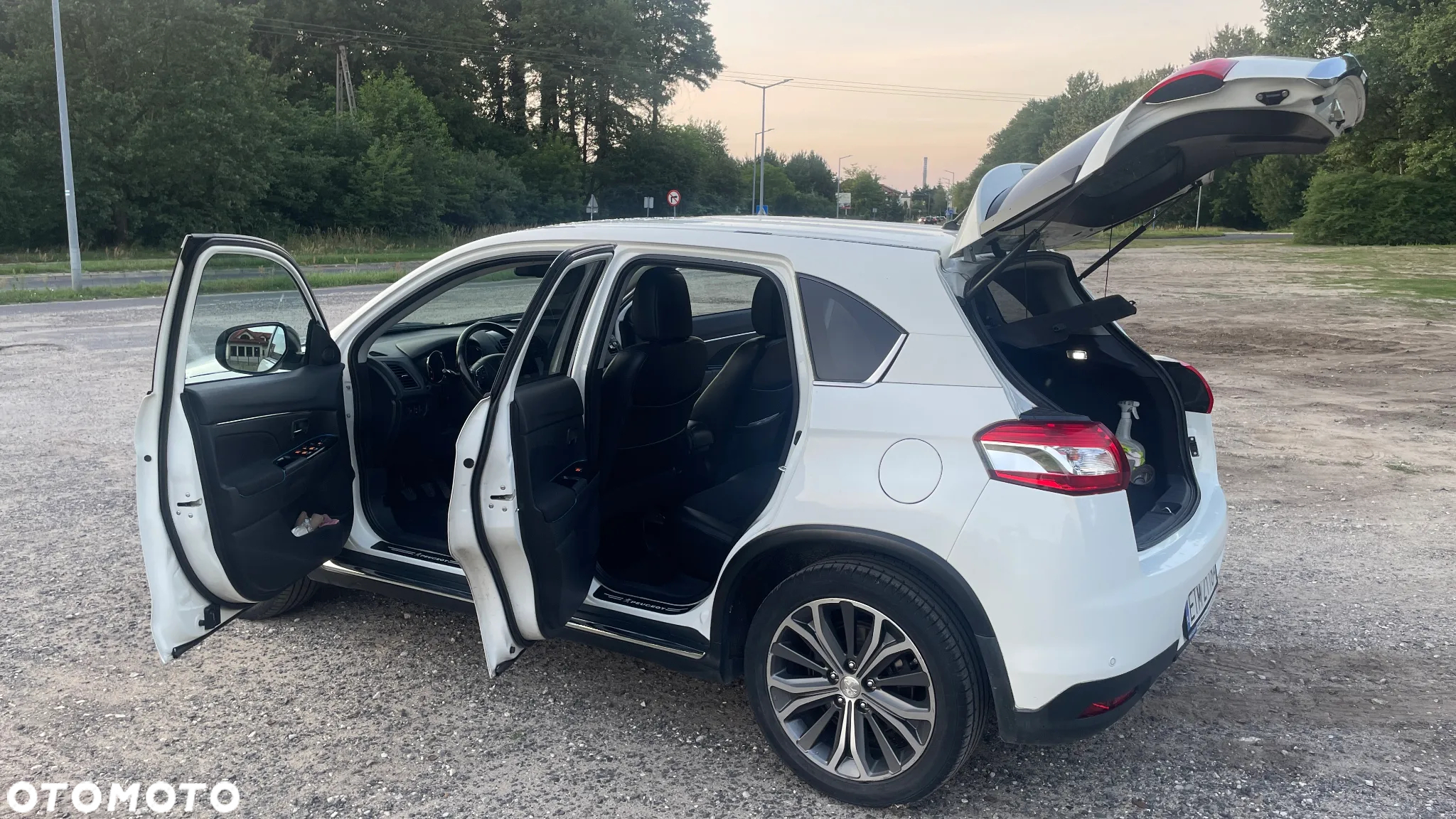 Peugeot 4008 HDI FAP 115 Stop & Start Allure - 19