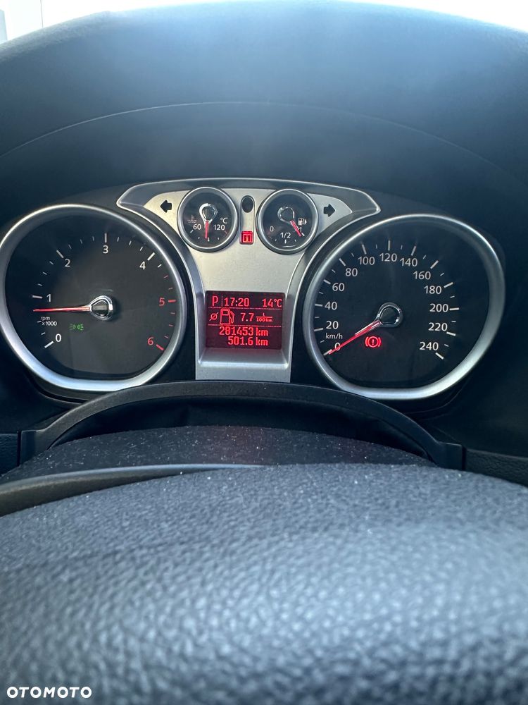 Ford Focus 2.0 TDCi Ghia - 10