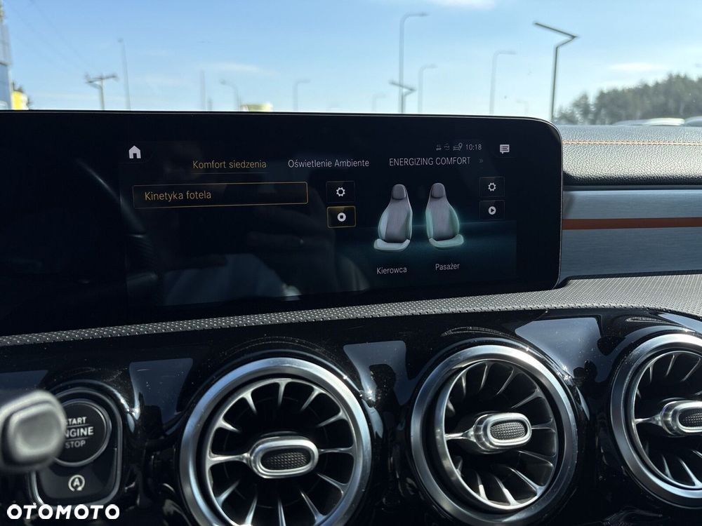 Mercedes-Benz CLA 220 4-Matic Edition 1 7G-DCT - 25