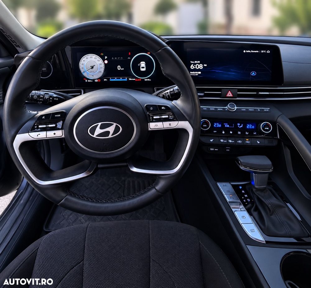 Hyundai Elantra 1.6 l 123 CP CVT Highway - 2