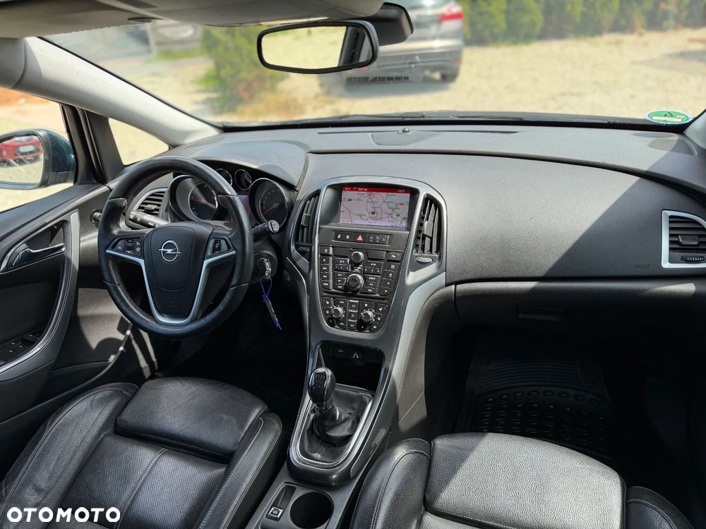 Opel Astra 2.0 CDTI DPF SportsTourer Exklusiv - 11