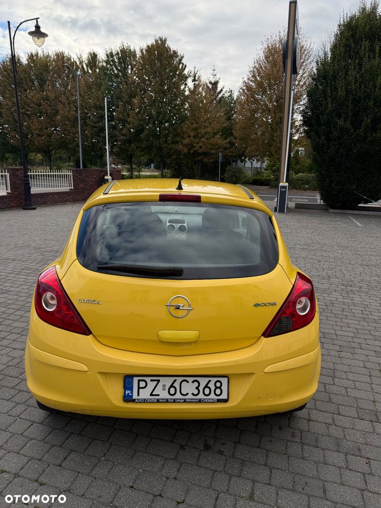 Opel Corsa 1.0 12V Essentia - 9