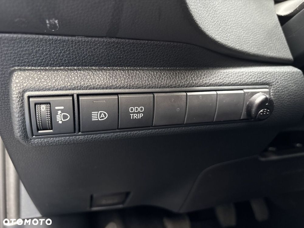 Toyota Corolla - 30
