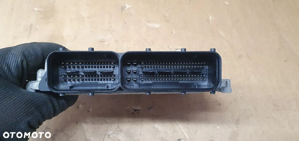 Komputer sterownik silnika Kia Sportage III 1.7 CRDI 39120-2A051 - 3