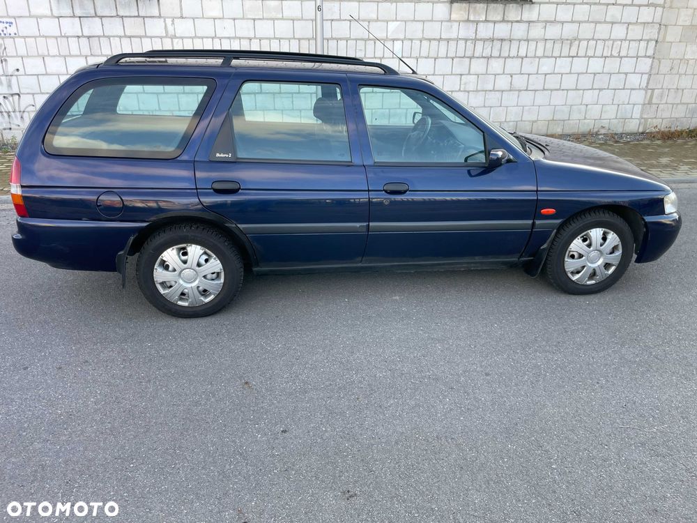 Ford Escort - 4