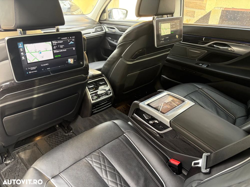 BMW Seria 7 745Le xDrive AT PHEV - 24