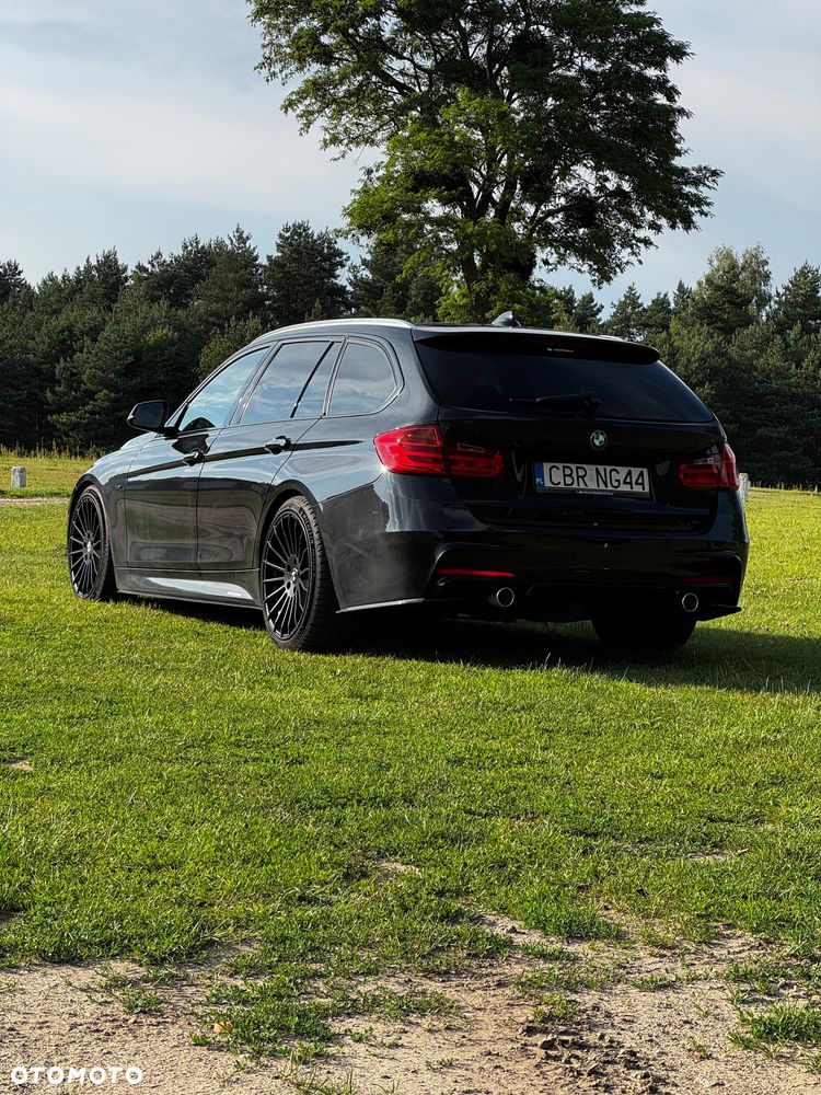 BMW Seria 3 330d M Sport - 4