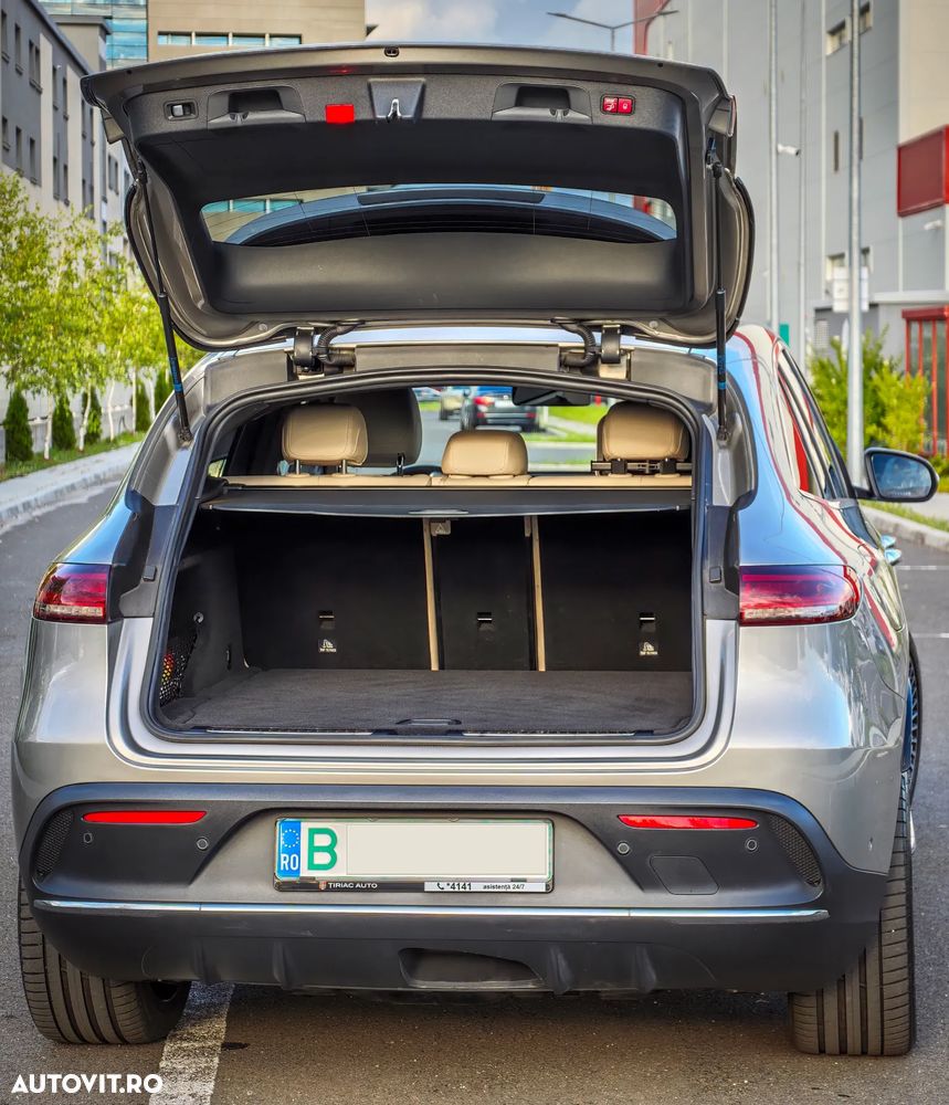 Mercedes-Benz EQC - 10