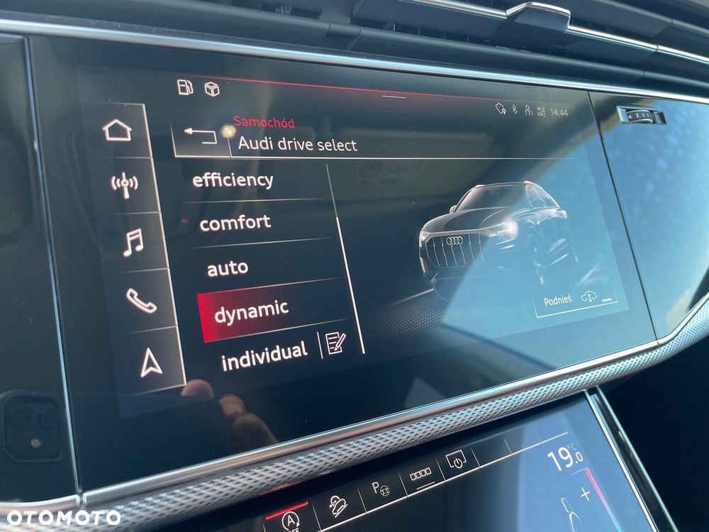Audi Q8 SUV TFSI quattro 250 kW tiptronic S line business - 35