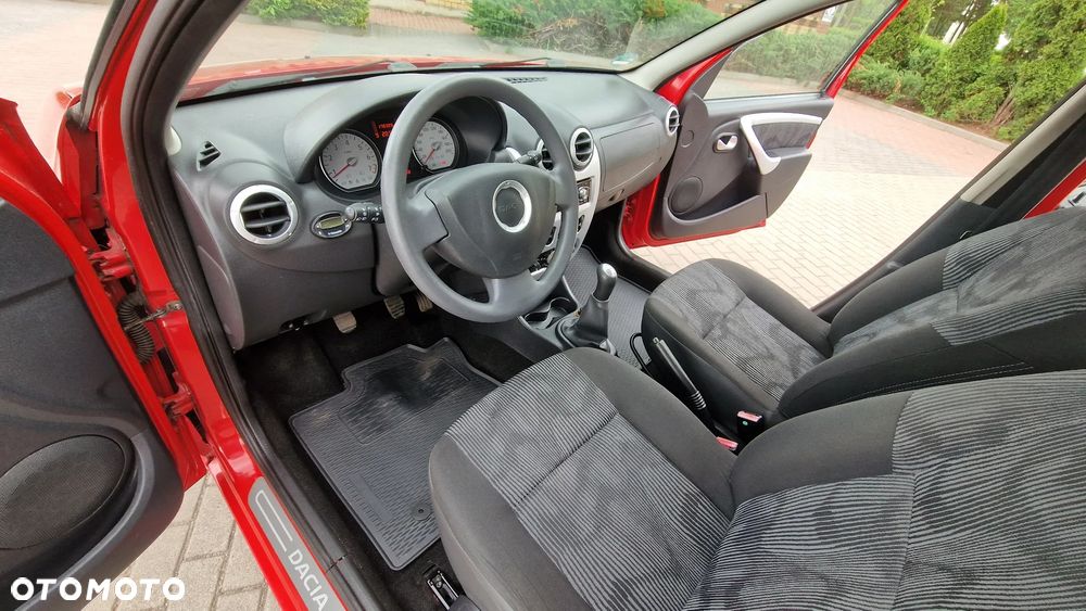 Dacia Sandero 1.2 16V 75 Laureate - 11