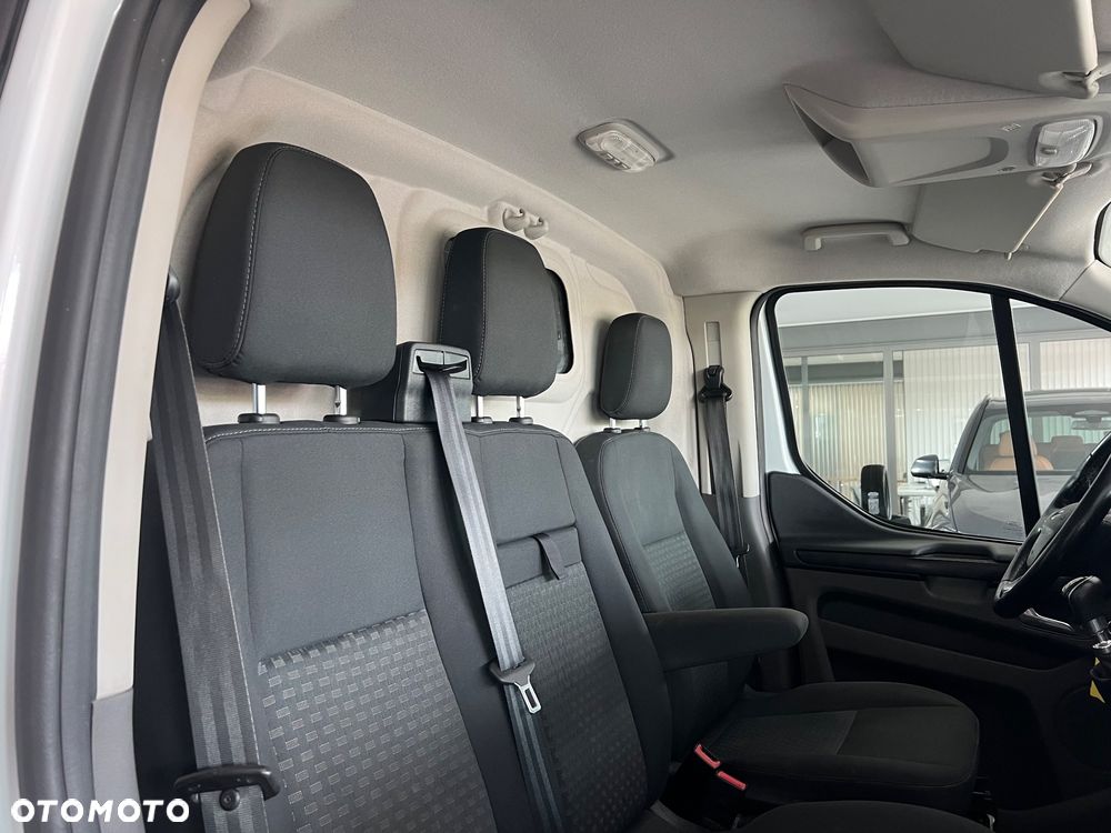 Ford Transit Custom - 37