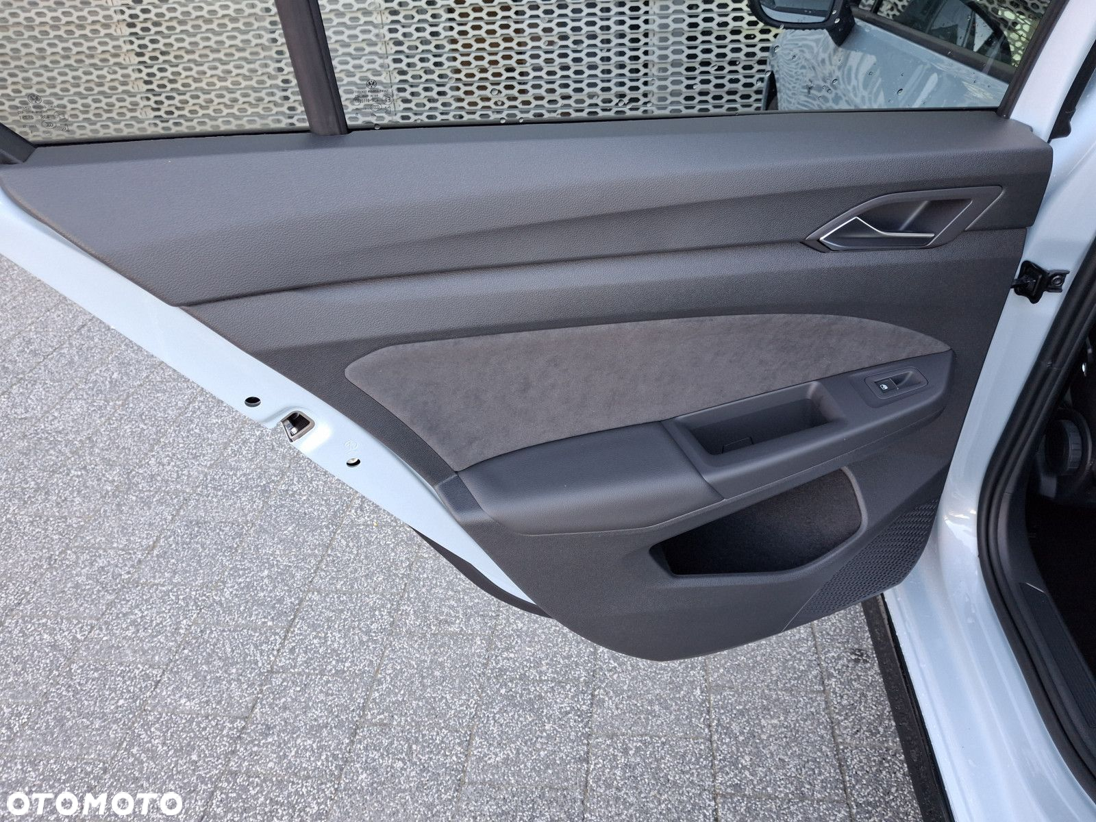 Volkswagen Golf - 10