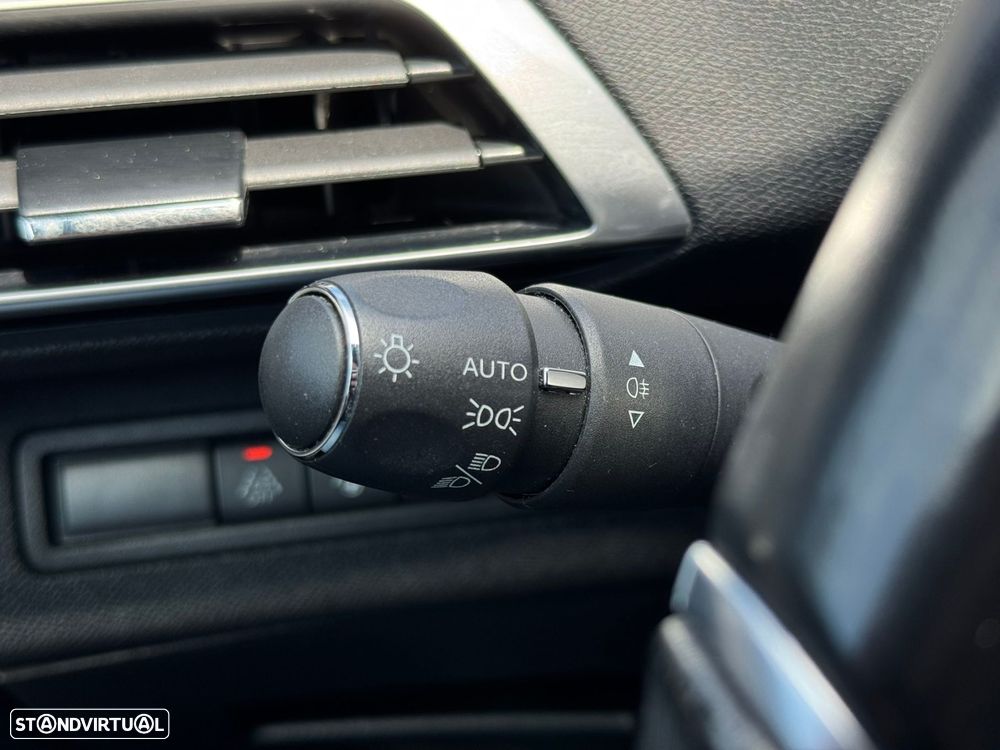 Peugeot 5008 1.5 BlueHDi GT EAT8 - 35