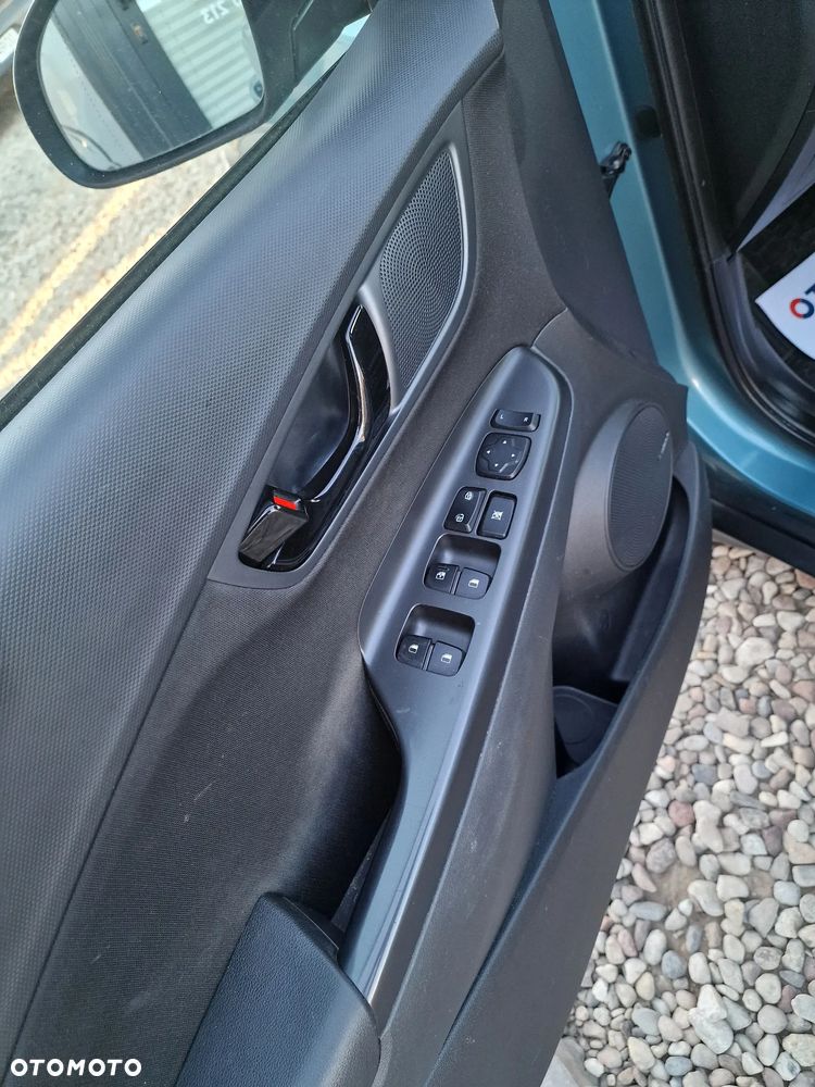 Hyundai Kona 1.6 GDI Hybrid Style DCT - 12