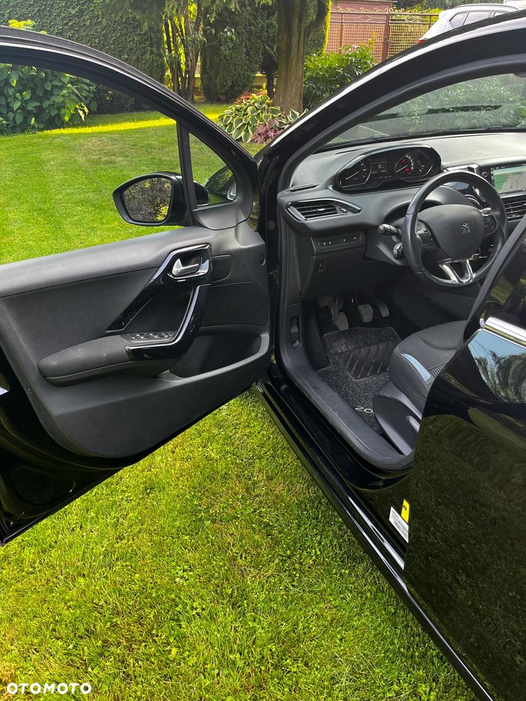 Peugeot 208 1.2 PureTech Active - 8
