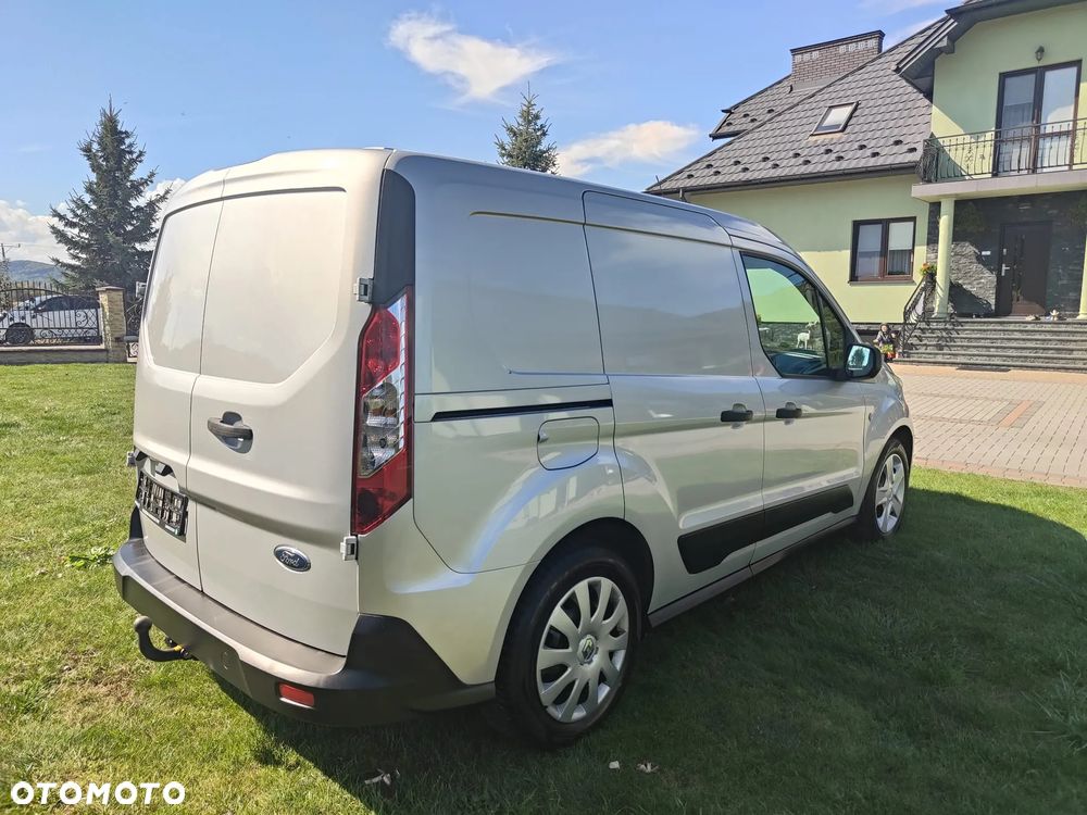 Ford Ttansit Connect - 17