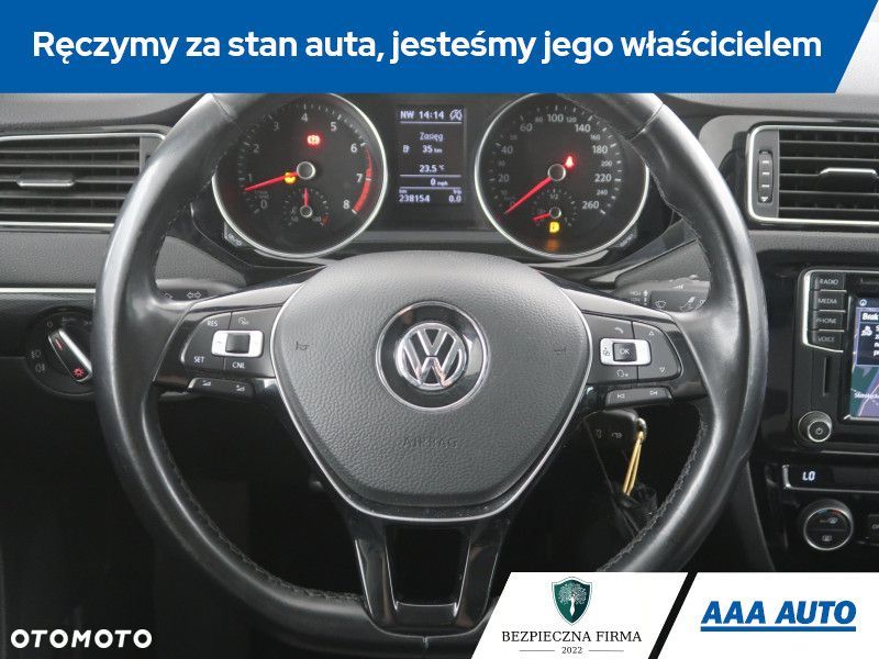 Volkswagen Jetta - 17