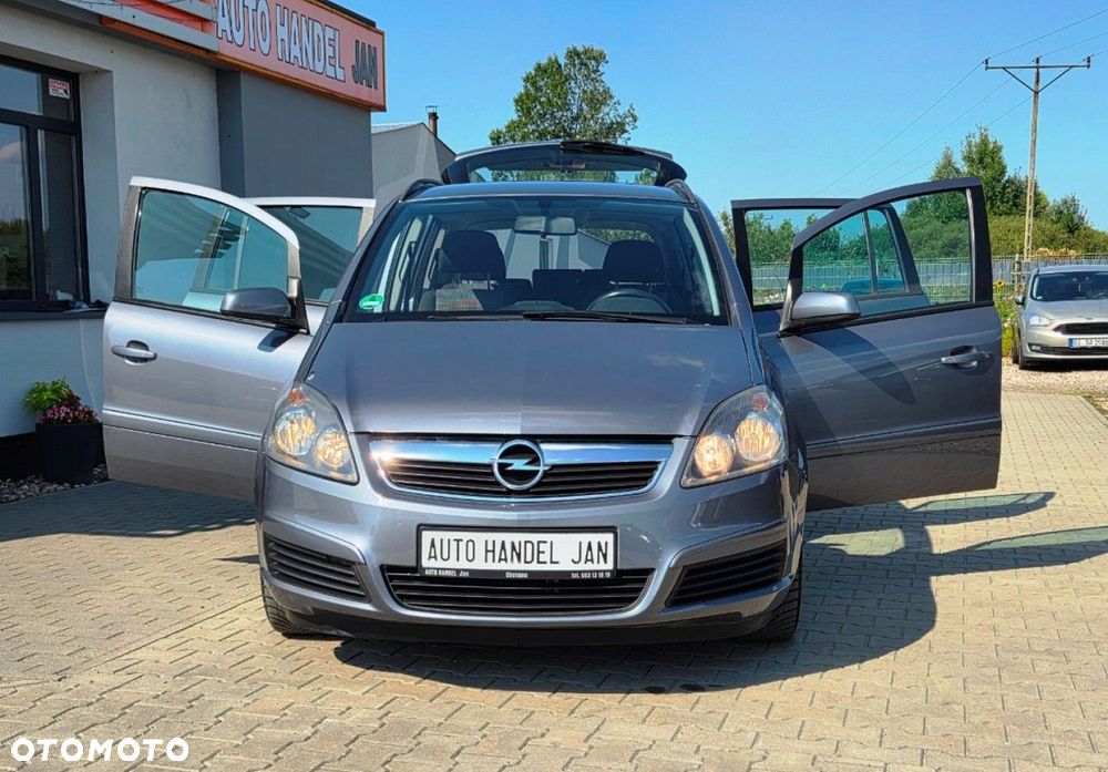 Opel Zafira - 26