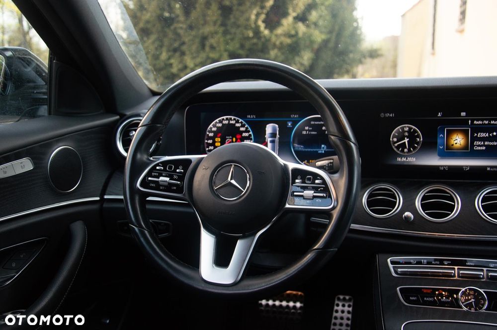 Mercedes-Benz Klasa E - 28